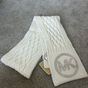 NWT Michael Kors Ivory Cable Knit Scarf